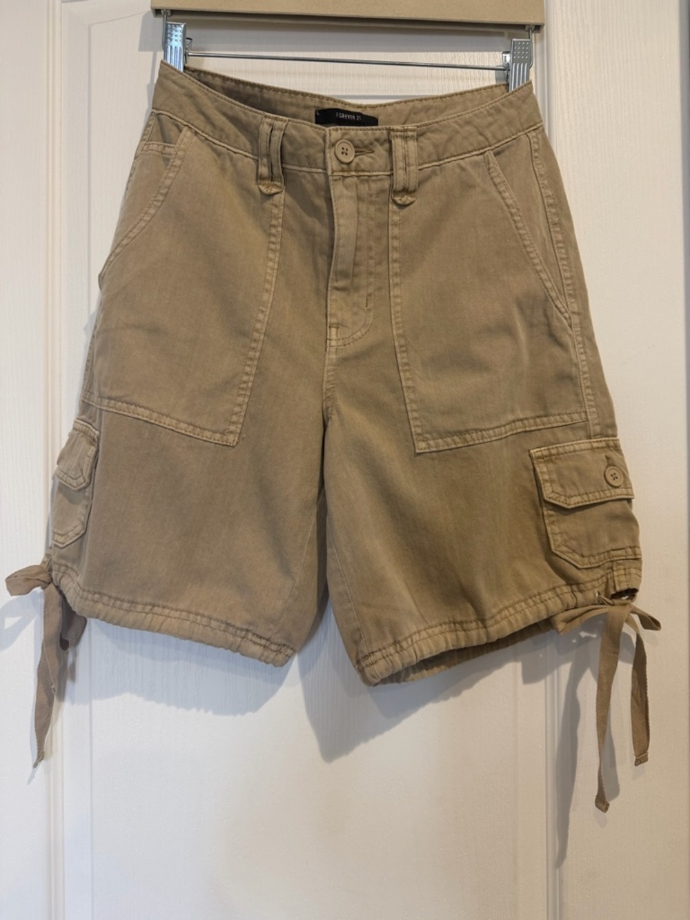 NWT Forever 21 Tan Cargo Shorts with Side Pockets